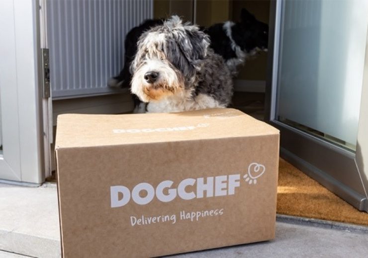 狗厨师节省纸板与新的电子商务食品盒DS史密斯